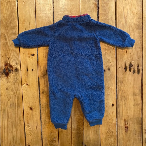 Carter’s Sherpa onesie - Picture 2 of 4